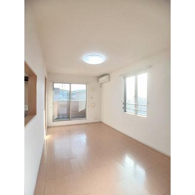 サニー・ハイフラット 303【管理NO：1-018567901-03030】 ★家具家電は申し込み後に搬入します★ ★2026年11月中旬入居可能★の物件写真2