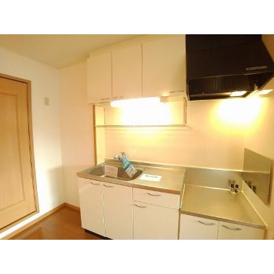メゾン　ド　シャテーヌ　Ⅲ 203【管理NO：1-013941101-02030】 ★家具家電は申し込み後に搬入します★ ★2026年11月中旬入居可能★の物件写真3