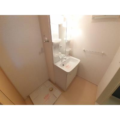 フルーリール 201【管理NO：1-018933901-02010】 ★家具家電は申し込み後に搬入します★ ★2026年11月中旬入居可能★の物件写真6