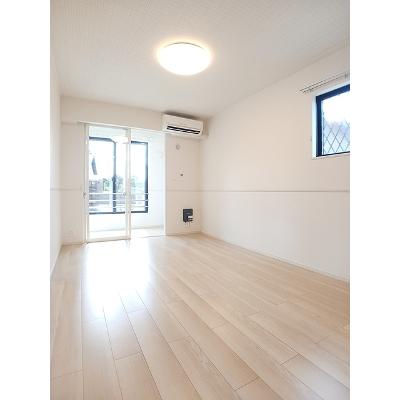 ライブ９１０ 104【管理NO：1-027012001-01040】 ★家具家電は申し込み後に搬入します★の物件写真2