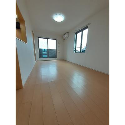 Ｌａ　Ｌｕｃｅ 304【管理NO：1-020270901-03040】 ★家具家電は申し込み後に搬入します★ ★2026年11月中旬入居可能★の物件写真2