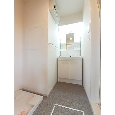 Ｌａ　Ｌｕｃｅ 304【管理NO：1-020270901-03040】 ★家具家電は申し込み後に搬入します★ ★2026年11月中旬入居可能★の物件写真6