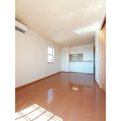 昴参番館 201【管理NO：1-013751901-02010】 ★家具家電は申し込み後に搬入します★ ★2026年11月中旬入居可能★の物件写真2
