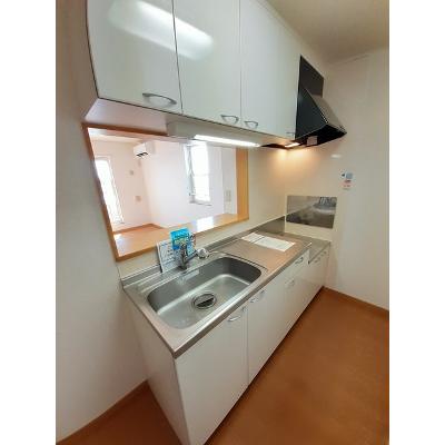 昴参番館 201【管理NO：1-013751901-02010】 ★家具家電は申し込み後に搬入します★ ★2026年11月中旬入居可能★の物件写真3