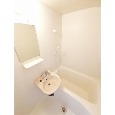 サザンハイツ 203【管理NO：1-001747801-02030】 ★家具家電は申し込み後に搬入します★ ★2026年11月上旬入居可能★の物件写真4