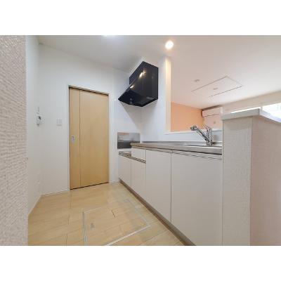 コンフォルト　サクラⅠ 102【管理NO：1-021364001-01020】 ★家具家電は申し込み後に搬入します★ ★2026年11月中旬入居可能★の物件写真3