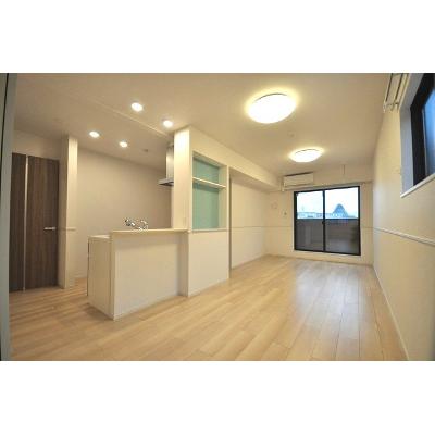 塩釜小松崎弐番館 201【管理NO：1-027428302-02010】 ★家具家電は申し込み後に搬入します★ ★2026年10月中旬入居可能★の物件写真2