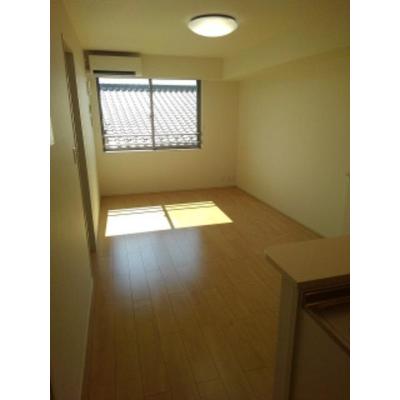 プリムローズ 302【管理NO：1-024651101-03020】 ★家具家電は申し込み後に搬入します★ ★2026年11月中旬入居可能★の物件写真2