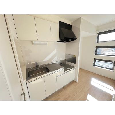 ラ・リベルテⅡ 203【管理NO：1-022626202-02030】 ★家具家電は申し込み後に搬入します★ ★2026年11月中旬入居可能★の物件写真3