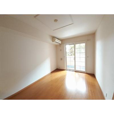 プレッソ・Ｔ 102【管理NO：1-013902301-01020】 ★家具家電は申し込み後に搬入します★ ★2026年11月中旬入居可能★の物件写真2