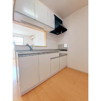 カーサ・ブローテ 203【管理NO：1-017645701-02030】 ★家具家電は申し込み後に搬入します★ ★2026年11月中旬入居可能★の物件写真3