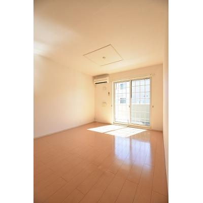 クリスタル・ヒル　Ⅰ 102【管理NO：1-016918401-01020】 ★家具家電は申し込み後に搬入します★ ★2026年11月中旬入居可能★の物件写真2