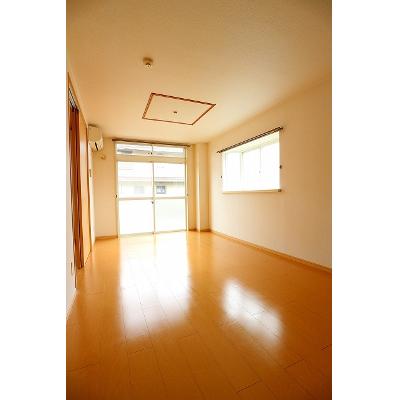 シャローム 103【管理NO：1-003486501-01030】 ★家具家電は申し込み後に搬入します★ ★2026年11月中旬入居可能★の物件写真2