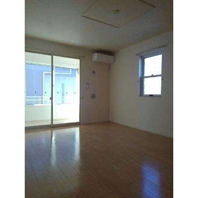 プリムローズ 103【管理NO：1-022175501-01030】 ★家具家電は申し込み後に搬入します★ ★2026年11月中旬入居可能★の物件写真2