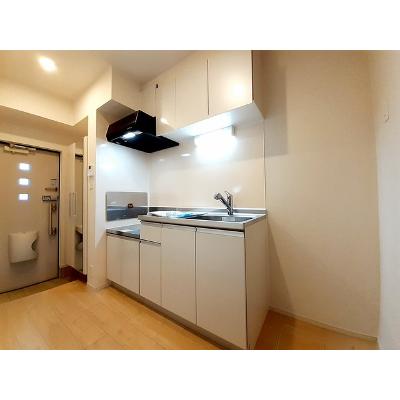 アトランティス 101【管理NO：1-023280701-01010】 ★家具家電は申し込み後に搬入します★ ★2026年11月中旬入居可能★の物件写真3