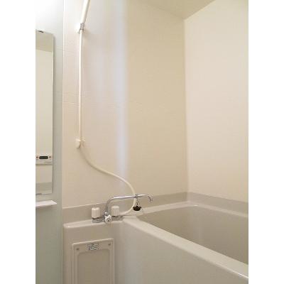 プルメリアＣ 101【管理NO：1-014210501-01010】 ★家具家電は申し込み後に搬入します★ ★2026年11月中旬入居可能★の物件写真4