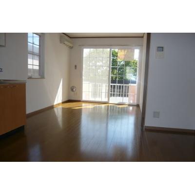 サンライズ 104【管理NO：1-010418201-01040】 ★家具家電は申し込み後に搬入します★ ★2026年11月上旬入居可能★の物件写真2