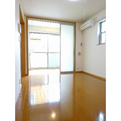 フィオーレ本郷 104【管理NO：1-014940101-01040】 ★家具家電は申し込み後に搬入します★ ★2026年11月中旬入居可能★の物件写真2