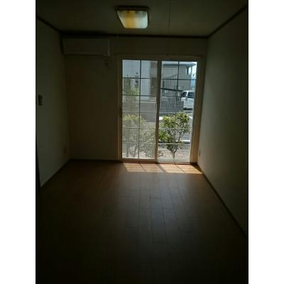 モアクレストールⅠ 102【管理NO：1-010023601-01020】 ★家具家電は申し込み後に搬入します★ ★2026年11月上旬入居可能★の物件写真2