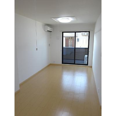 ラヴァーズ　Ａ 102【管理NO：1-016890301-01020】 ★家具家電は申し込み後に搬入します★ ★2026年11月中旬入居可能★の物件写真2