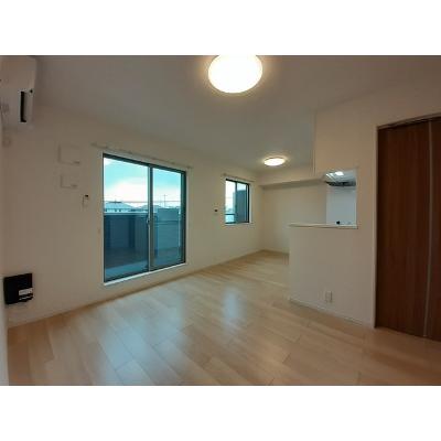 ロリエⅡ 202【管理NO：1-026489701-02020】 ★家具家電は申し込み後に搬入します★ ★2026年12月中旬入居可能★の物件写真2