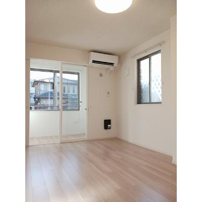 コンフォート 105【管理NO：1-027803501-01040】 ★家具家電は申し込み後に搬入します★ ★2026年11月中旬入居可能★の物件写真2