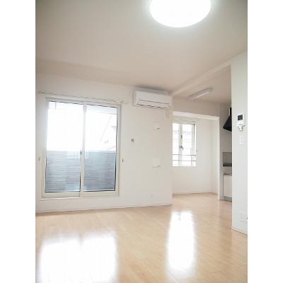 リアン 203【管理NO：1-021593401-02030】 ★家具家電は申し込み後に搬入します★ ★2026年11月中旬入居可能★の物件写真2