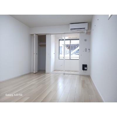 フリシュ 103【管理NO：1-026955301-01030】 ★家具家電は申し込み後に搬入します★ ★2026年11月中旬入居可能★の物件写真2