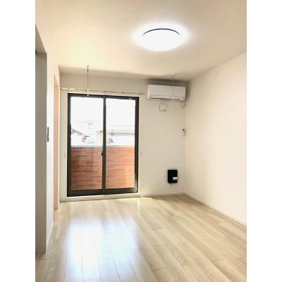 フローラ 106【管理NO：1-025646801-01050】 ★家具家電は申し込み後に搬入します★ ★2026年11月上旬入居可能★の物件写真2