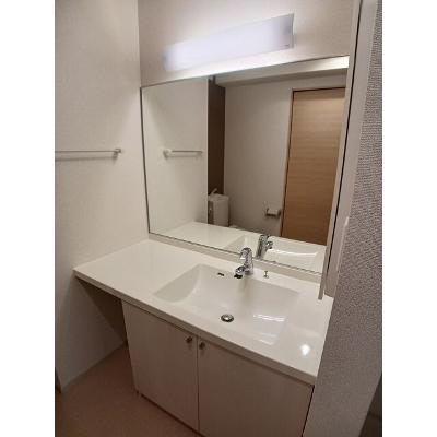 エルフローレ 103【管理NO：1-019664201-01030】 ★家具家電は申し込み後に搬入します★ ★2026年11月中旬入居可能★の物件写真6