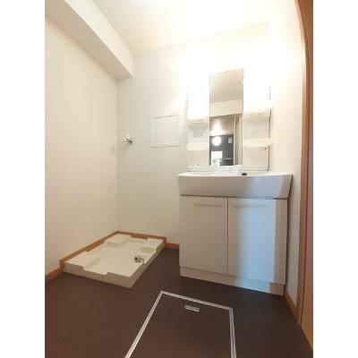 ケ－マ・ハ－モニ－１番館 203【管理NO：1-015428401-02030】 ★家具家電は申し込み後に搬入します★の物件写真6
