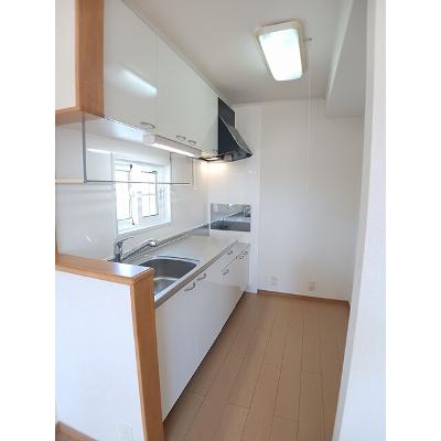 ケ－マ・ハ－モニ－１番館 201【管理NO：1-015428401-02010】 ★家具家電は申し込み後に搬入します★の物件写真3