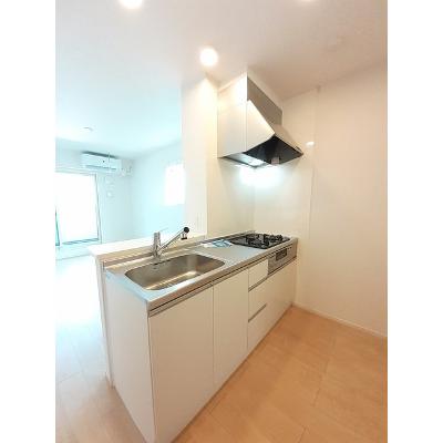 モデルヌ・シス 203【管理NO：1-025320101-02030】 ★家具家電は申し込み後に搬入します★ ★2026年11月中旬入居可能★の物件写真3
