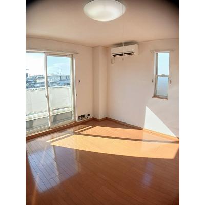 インフィニティー 205【管理NO：1-013528501-02040】 ★家具家電は申し込み後に搬入します★ ★2026年11月上旬入居可能★の物件写真2