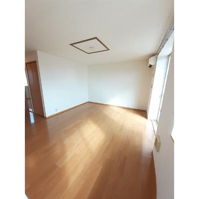 プロメナーデ 202【管理NO：1-012658601-02020】 ★家具家電は申し込み後に搬入します★ ★2026年11月中旬入居可能★の物件写真2