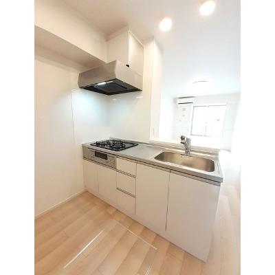 シャンス 102【管理NO：1-026039501-01020】 ★家具家電は申し込み後に搬入します★ ★2026年10月下旬入居可能★の物件写真3