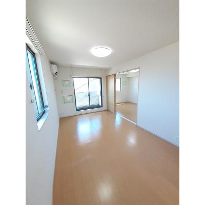 プリムローズＮ 301【管理NO：1-020965601-03010】 ★家具家電は申し込み後に搬入します★ ★2026年10月中旬入居可能★の物件写真2