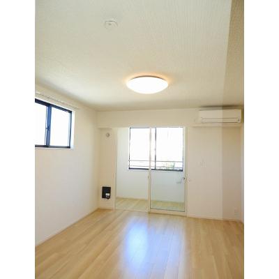 プレミール　Ａ 201【管理NO：1-028022301-02010】 ★家具家電は申し込み後に搬入します★の物件写真2