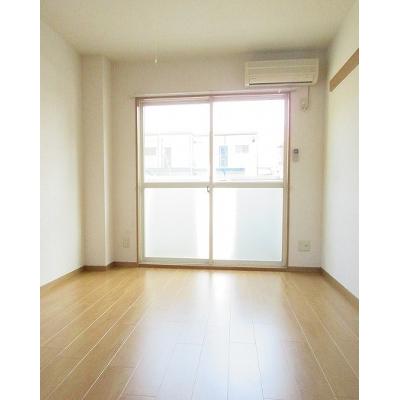 アヴィニールＡ 103【管理NO：1-009685101-01030】 ★家具家電は申し込み後に搬入します★ ★2026年11月上旬入居可能★の物件写真2
