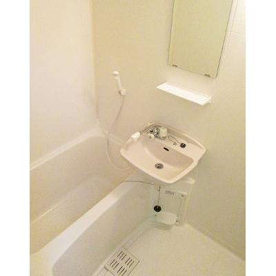 アヴィニールＡ 103【管理NO：1-009685101-01030】 ★家具家電は申し込み後に搬入します★ ★2026年11月上旬入居可能★の物件写真4