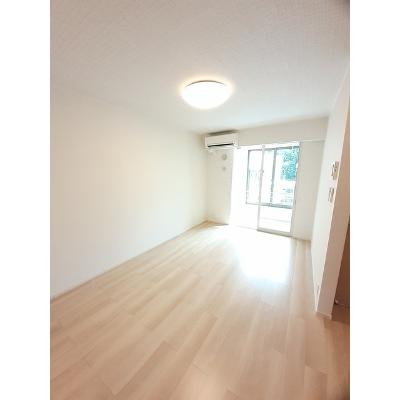 ララ　フェリーチェ 102【管理NO：1-026265201-01020】 ★家具家電は申し込み後に搬入します★の物件写真2