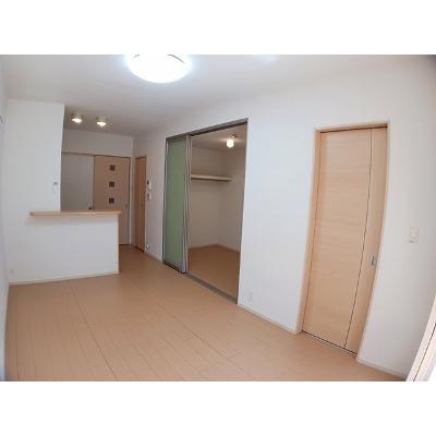 プリムローズ守恒 103【管理NO：1-017358601-01030】 ★家具家電は申し込み後に搬入します★ ★2026年11月中旬入居可能★の物件写真2