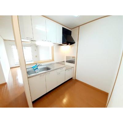 サンリットヒル赤坂Ｂ 203【管理NO：1-013715102-02030】 ★家具家電は申し込み後に搬入します★ ★2026年11月中旬入居可能★の物件写真3