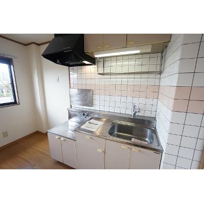 アベニューＢ 202【管理NO：1-007275801-02020】 ★家具家電は申し込み後に搬入します★ ★2026年11月上旬入居可能★の物件写真3