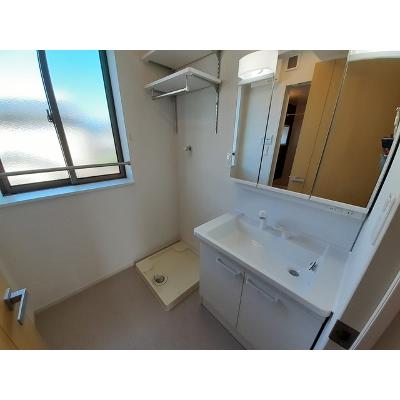 apartment 〒108-0075　東京都港区港南２丁目16-1