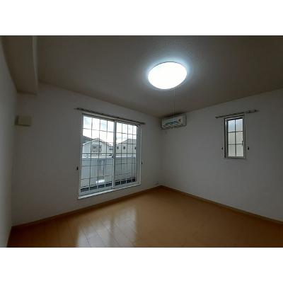 ビ　セトル　Ａ 202【管理NO：1-016459501-02020】 ★家具家電は申し込み後に搬入します★ ★2026年10月下旬入居可能★の物件写真2