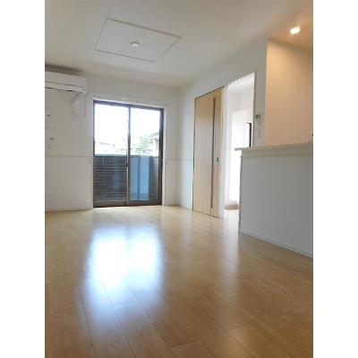 カーサ　ヒカリ 102【管理NO：1-022401101-01020】 ★家具家電は申し込み後に搬入します★ ★2026年11月中旬入居可能★の物件写真2