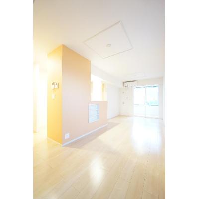 サブポケット　Ⅰ 101【管理NO：1-022204401-01010】 ★家具家電は申し込み後に搬入します★ ★2026年11月中旬入居可能★の物件写真2