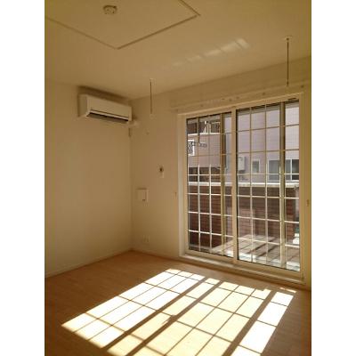 サンフラワーむらかみ 101【管理NO：1-022427601-01010】 ★家具家電は申し込み後に搬入します★ ★2026年10月中旬入居可能★の物件写真2