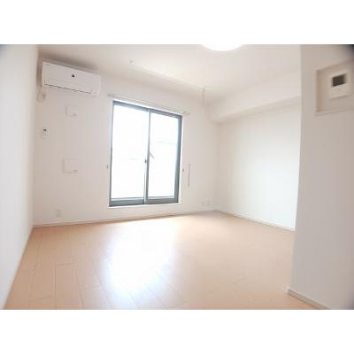 パストラル 201【管理NO：1-020557001-02010】 ★家具家電は申し込み後に搬入します★ ★2026年10月中旬入居可能★の物件写真2